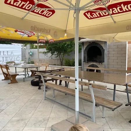 Apartament Raljevic *