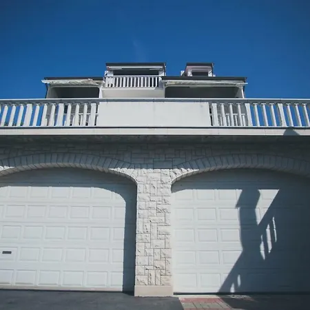 Raljevic アパート Stanići